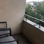 Spacious For Teams & Families With Balcony, Fast Wifi Near Center Lejlighed