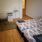 Lejlighed Spacious For Teams & Families With Balcony, Fast Wifi Near Center *