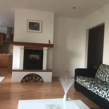 Spacious With A Fireplace In The Appartamento