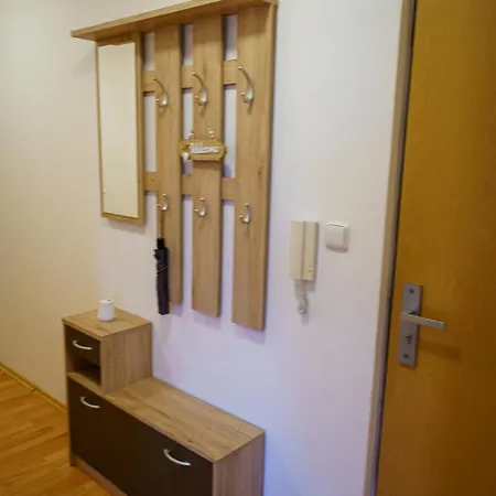 Spacious With A Fireplace In The * Bratysława