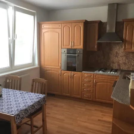 Spacious For Teams & Families With Balcony, Fast Wifi Near Center Apartmán *