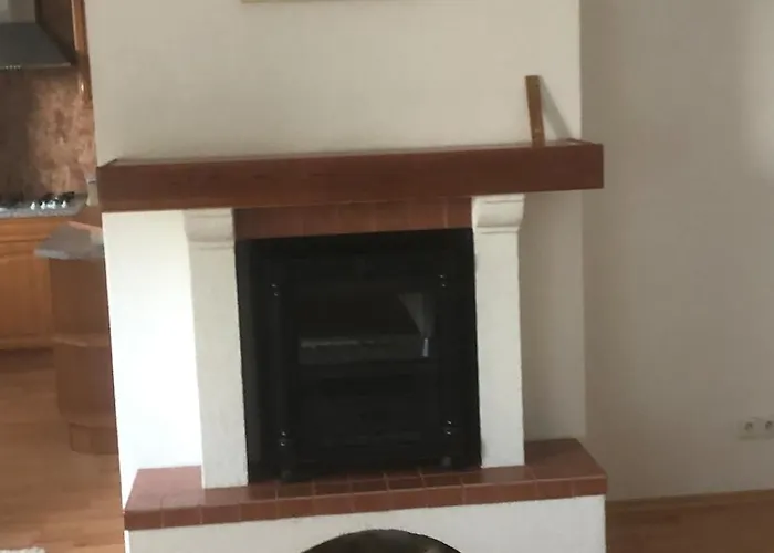 Spacious 2br For Teams & Families With Balcony, Fast Wifi Near Center 公寓 布拉迪斯拉发