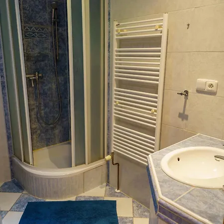 Apartment Spacious With A Fireplace In The Bratislava