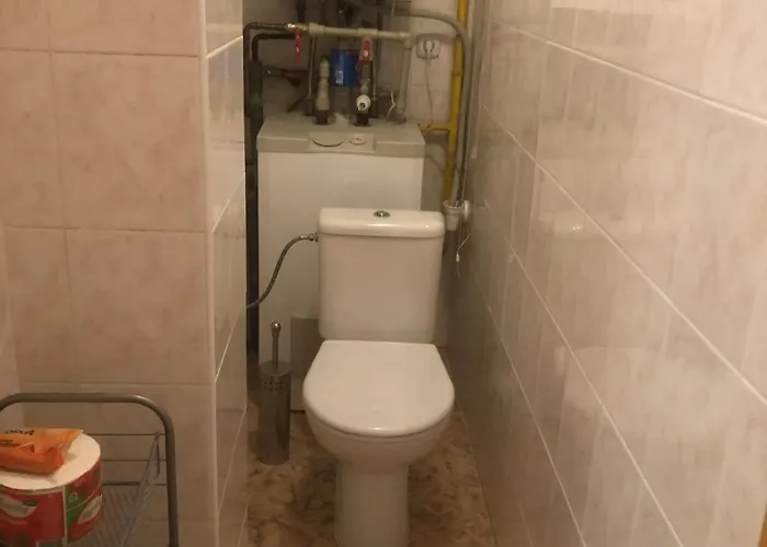 Spacious For Teams & Families With Balcony, Fast Wifi Near Center *