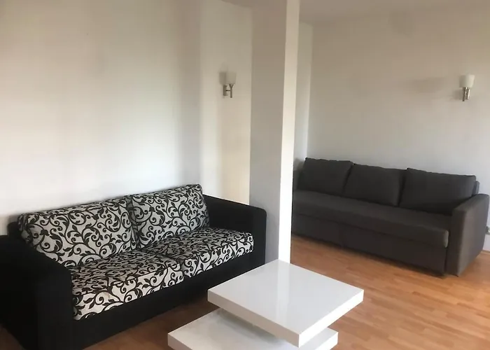 Spacious For Teams & Families With Balcony, Fast Wifi Near Center براتسيلافا