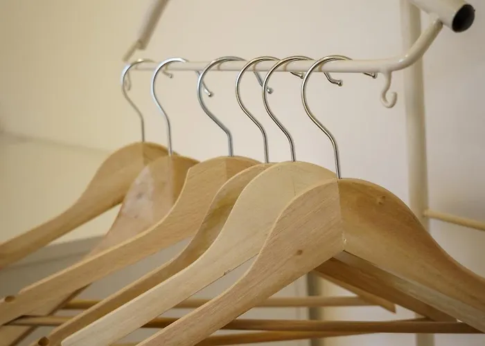 Spacious With A Fireplace In The شقة براتسيلافا