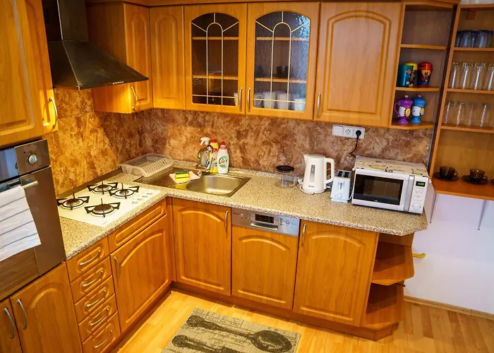 شقة Spacious With A Fireplace In The *